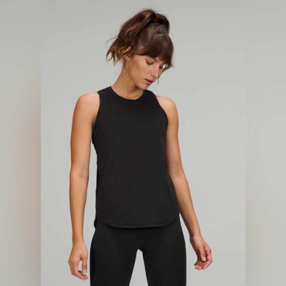 BNWT Lululemon black High Neck Run and Train tank size 4